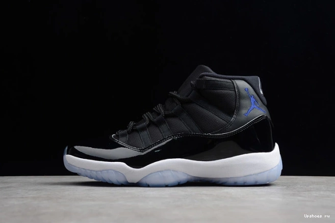 Jordan Retro (2016) Space 11 378037-003  Jam 0824
